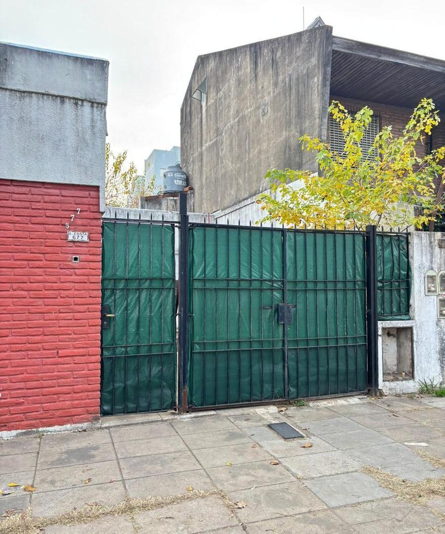 Foto de CASA DE 3 AMBIENTES CON COCHERA Y PATIO A POCAS CUADRAS DEL CENTRO DE, imagen 3