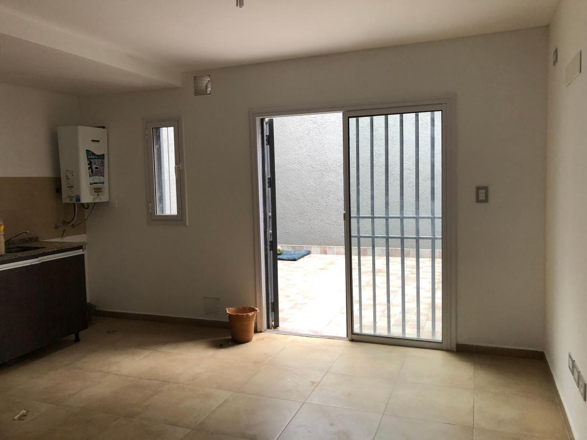 Foto de Departamento de 45 m² con 1 dormitorio en venta en Alto Alberdi, imagen 2