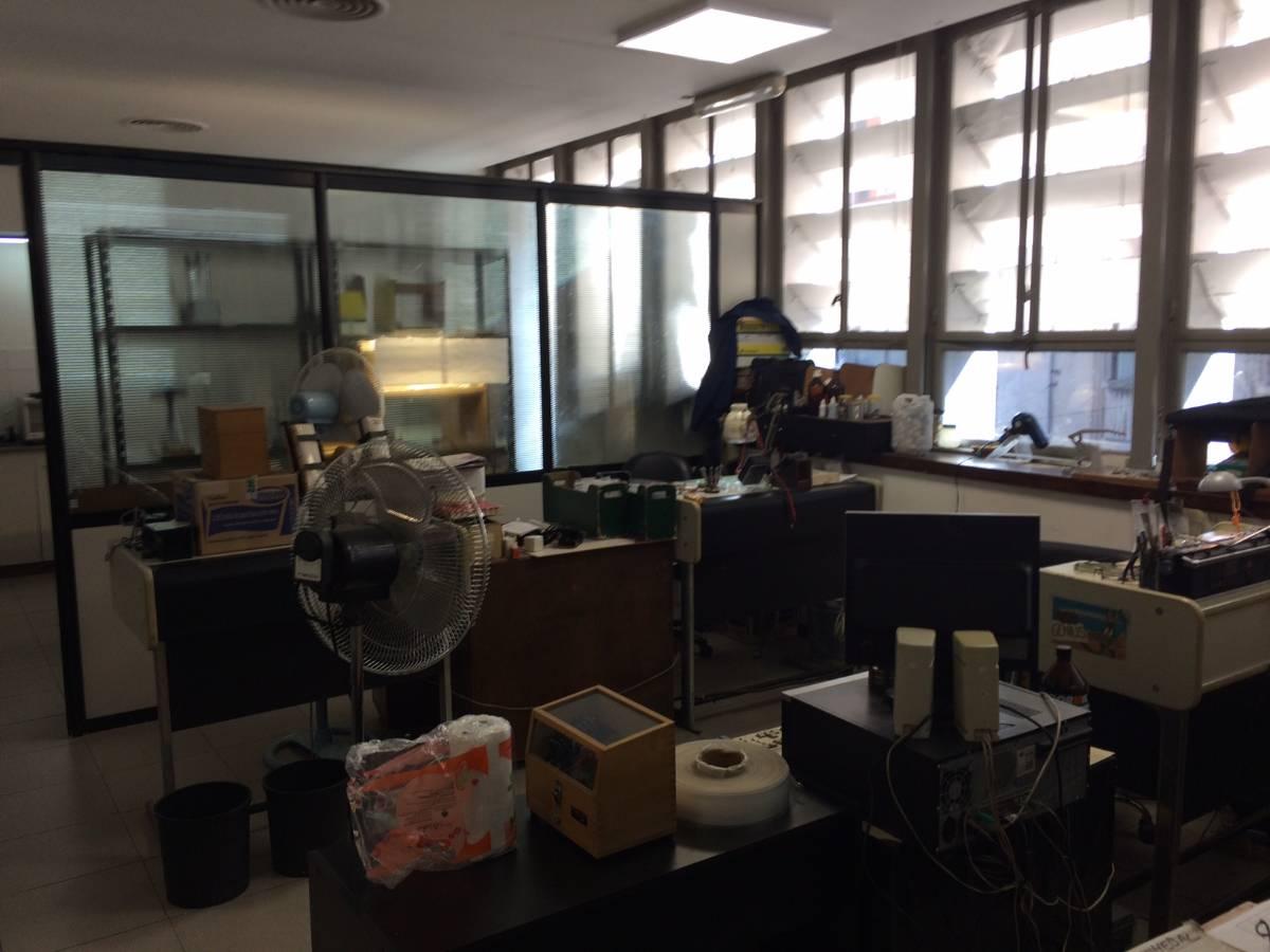 Foto de Dueño Vende o alquila Oficina en Florida al 600, imagen 2