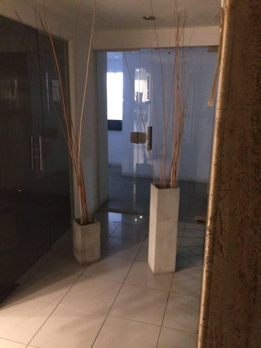 Foto de Dueño Vende o alquila Oficina en Florida al 600, imagen 4