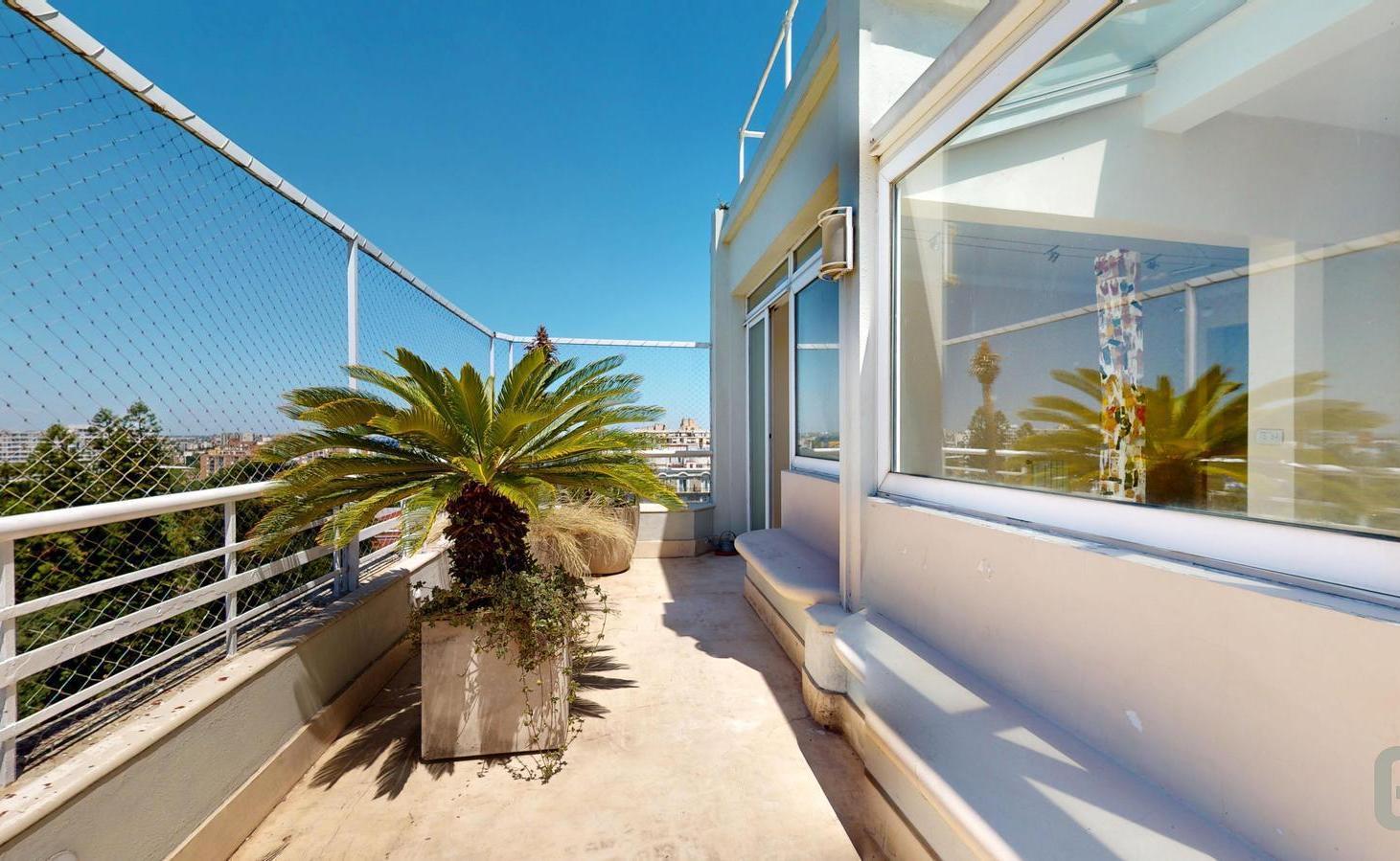 Foto de Venta Departamento Triplex Piso Alto Vistas Únicas Parque Lezama y al, imagen 4