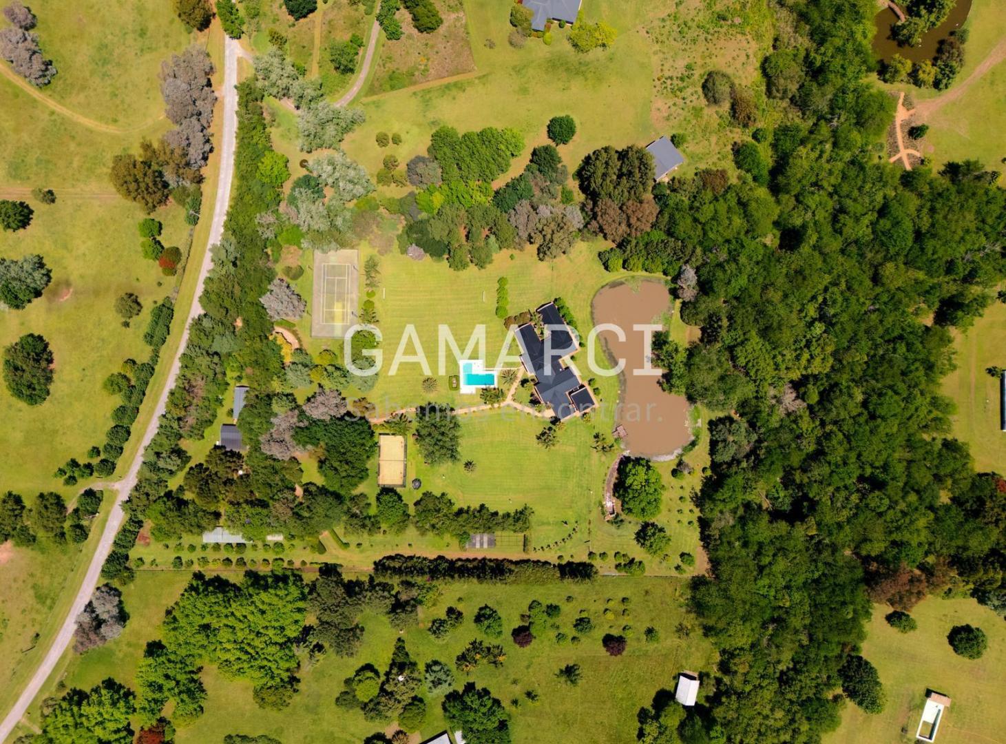 Alquiler Impecable Chacra Lote 5 Has Casa 700 m2 contruídos Laguna Canchas Tenis Pádel Pileta