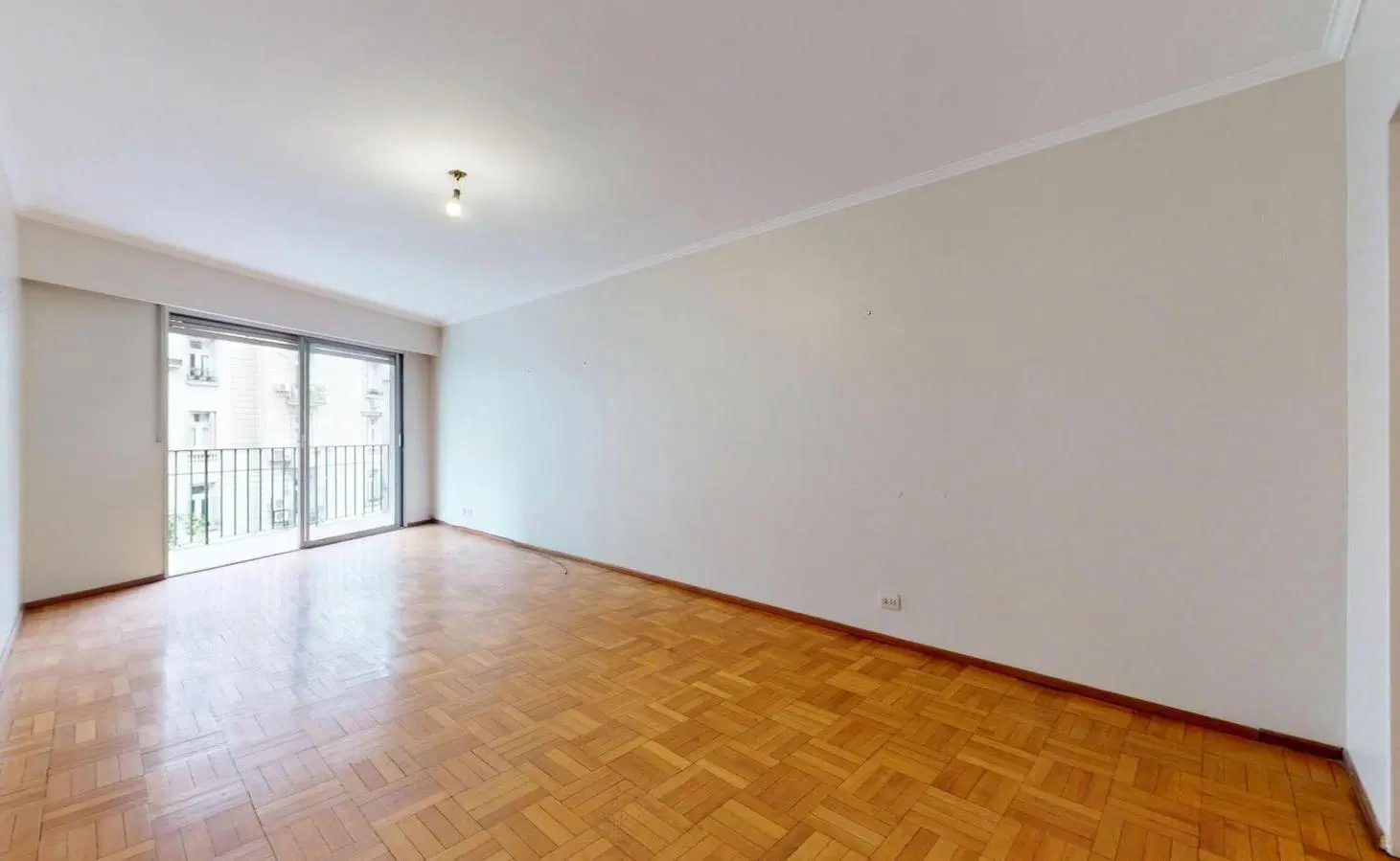 Venta Departamento 3 Ambientes Balcón Corrido al Frente Cochera Avenida Callao y Juncal Recoleta 8