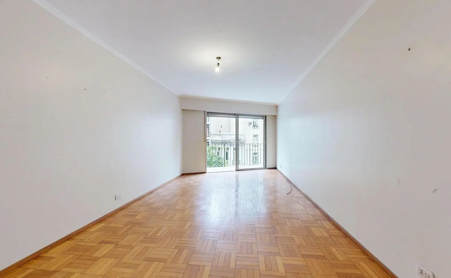 Venta Departamento 3 Ambientes Balcón Corrido al Frente Cochera Avenida Callao y Juncal Recoleta 4