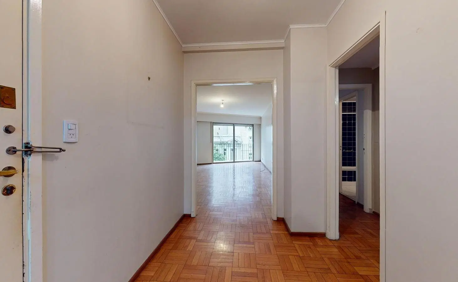 Venta Departamento 3 Ambientes Balcón Corrido al Frente Cochera Avenida Callao y Juncal Recoleta 3