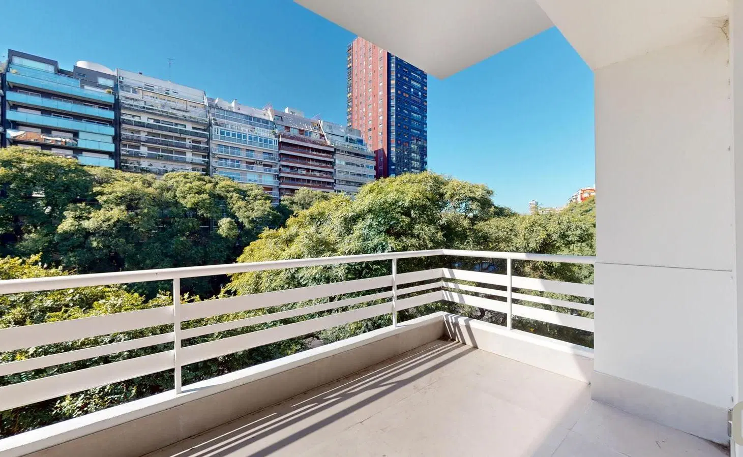 Exclusivo Departamento Luminoso 3 Dormitorios Dep Balcón corrido Vista abierta Cochera Palermo Chico 2