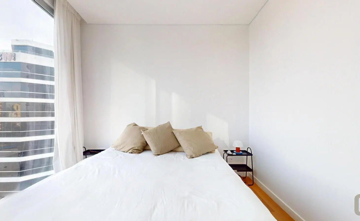 Venta Exclusivo Departamento 2 Ambientes Vista al Río Balcón Cochera Infinity Towers 2