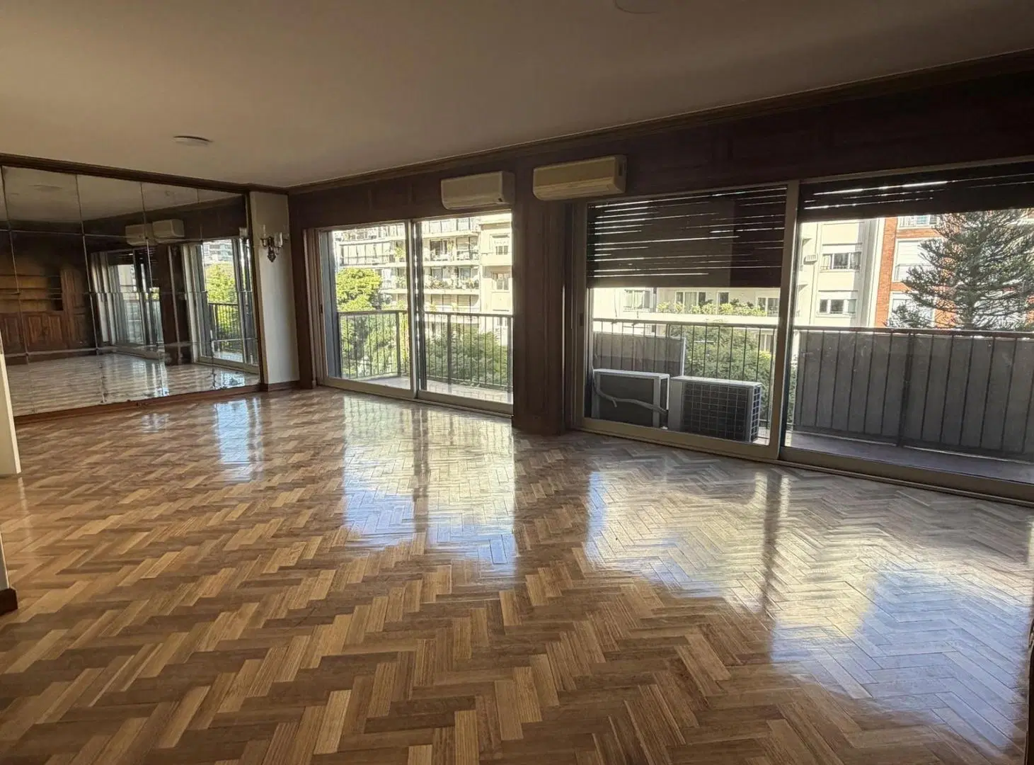 Exclusivo Piso Luminoso Balcón Cochera Baulera Alcorta y Castilla Barrio Parque Palermo Chico 4