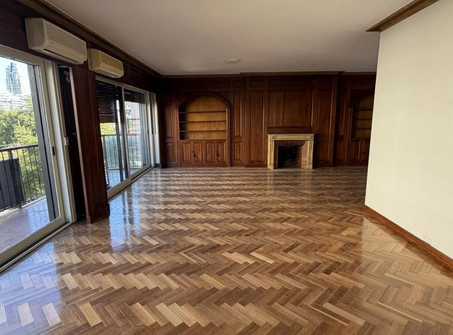 Exclusivo Piso Luminoso Balcón Cochera Baulera Alcorta y Castilla Barrio Parque Palermo Chico 1