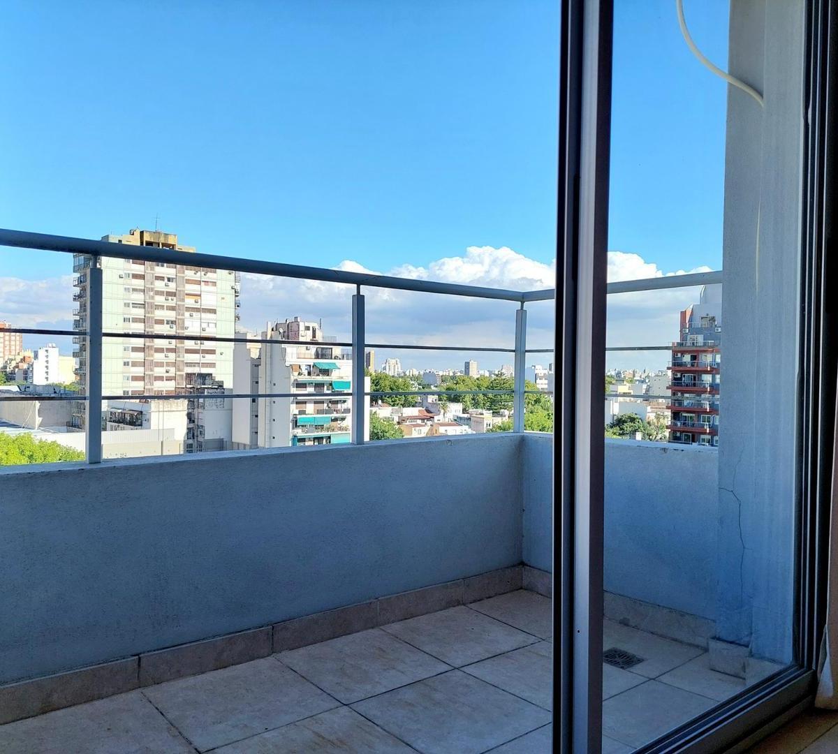 2amb. Amplios - Vista Panorámica. Plena Luz / Cochera. 5