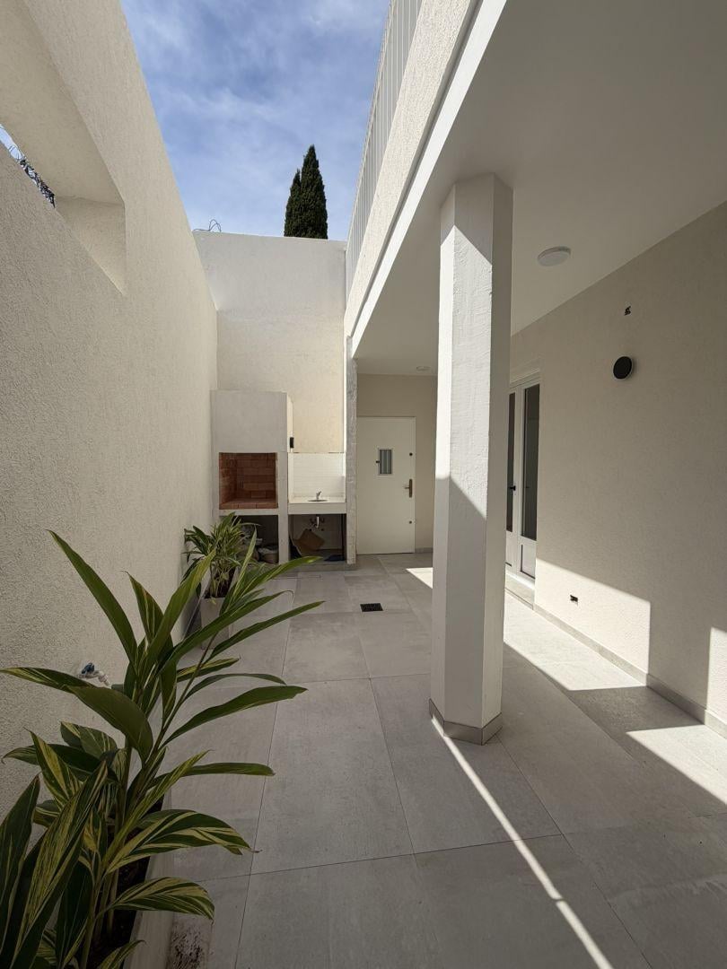 Foto de Departamento en Venta en Coghlan, imagen 4