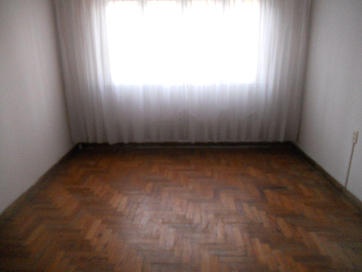 Foto de Casa con 3 dormitorios en venta con lote 10 x 30 osea 300 m², imagen 2