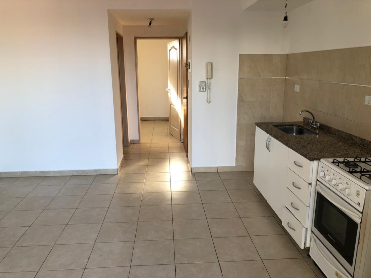 Foto de Departamento en Alquiler en Villa Luro, Capital Federal, Buenos Aires, imagen 1
