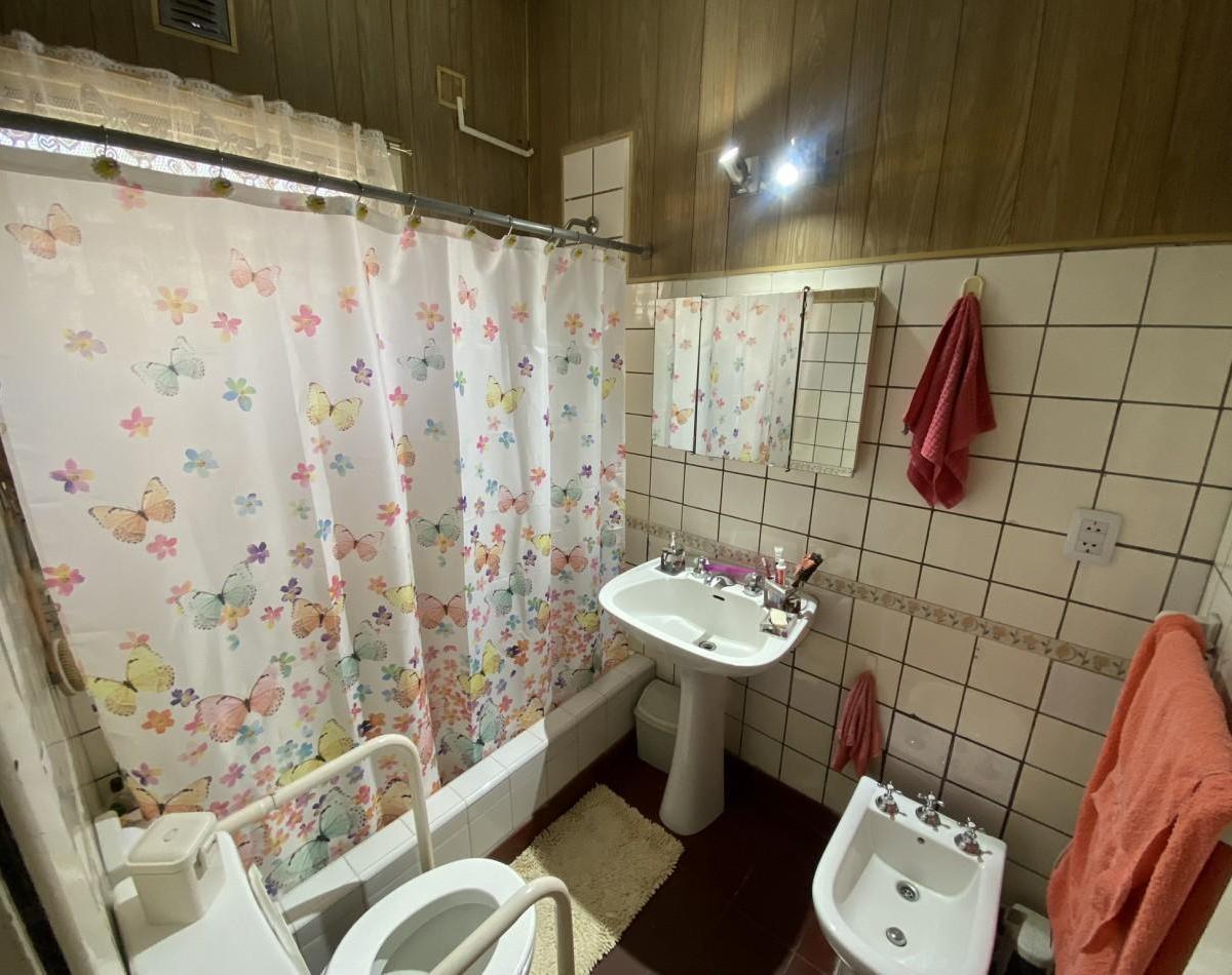 Foto de Chalet en venta, 4 ambientes, Ciudad Evita, imagen 2