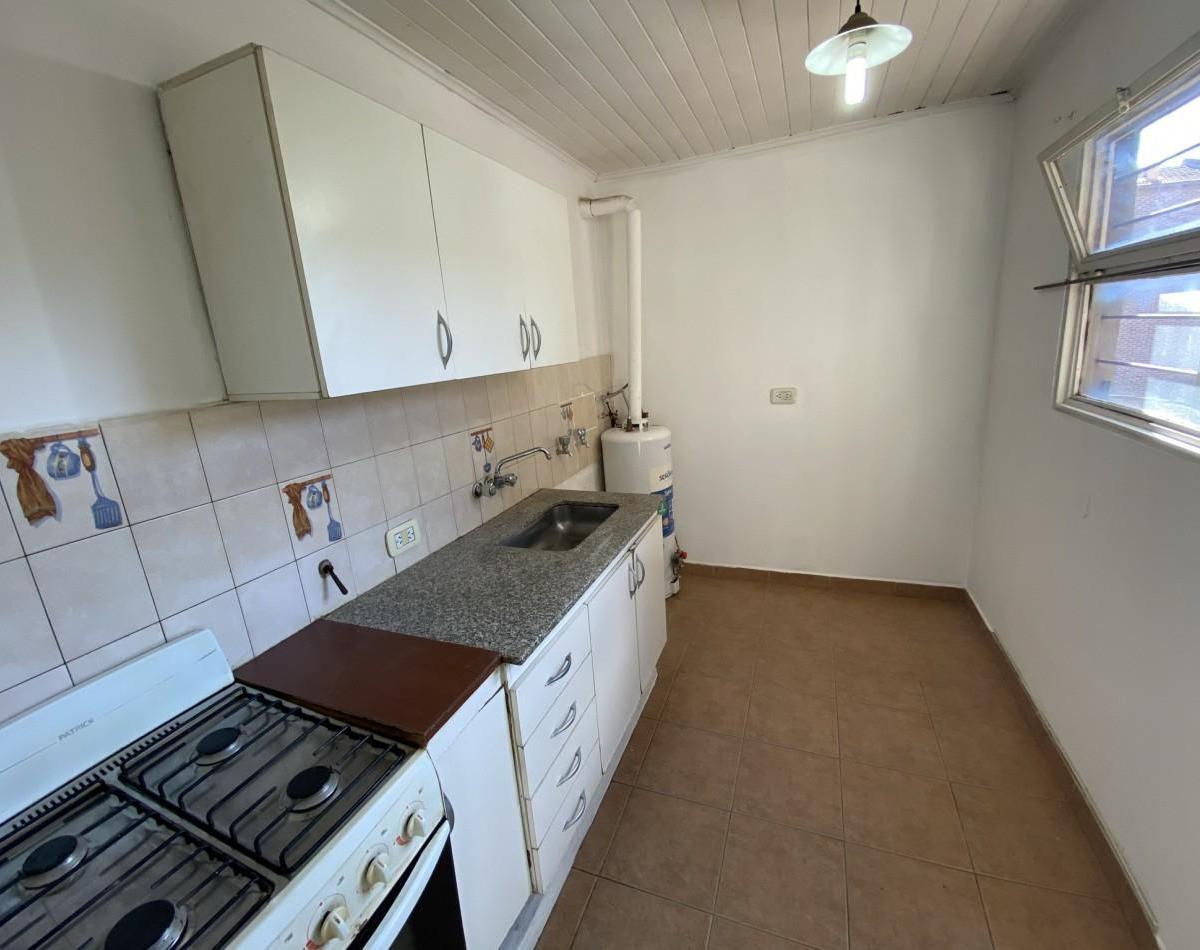Foto de Departamento en Venta de 3 Ambientes C/ Cochera - Ciudad Evita, imagen 4