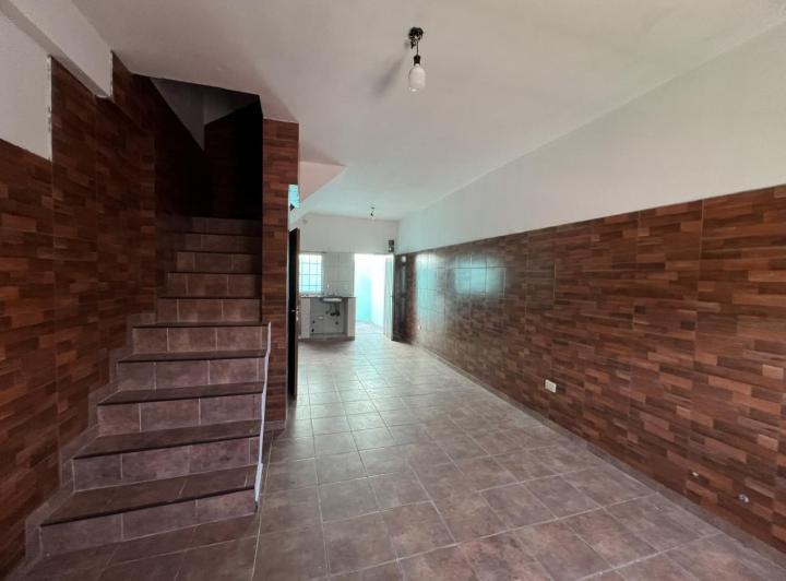 Duplex en alquiler de 2 dormitorios - Laferrere 3