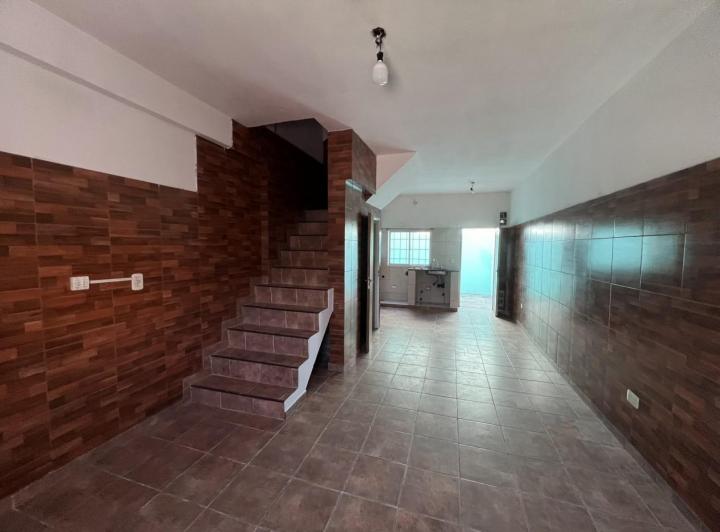 Duplex en alquiler de 2 dormitorios - Laferrere 2
