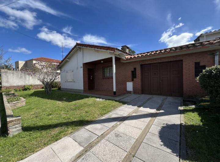 Chalet 3 ambientes en alquiler, Circ. 3ra - Ciudad Evita 2
