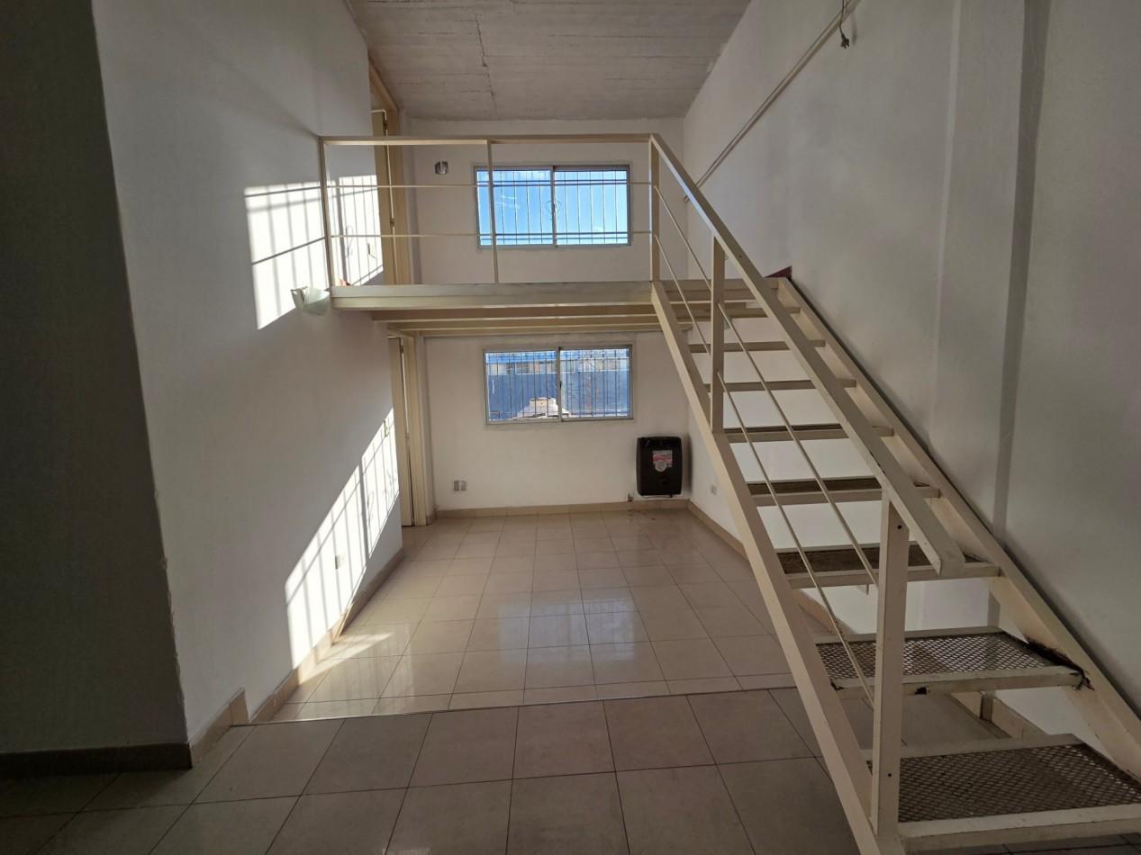 Foto de DEPARTAMENTO 3 AMBIENTES EN ALQUILER-CIUDAD EVITA, imagen 1
