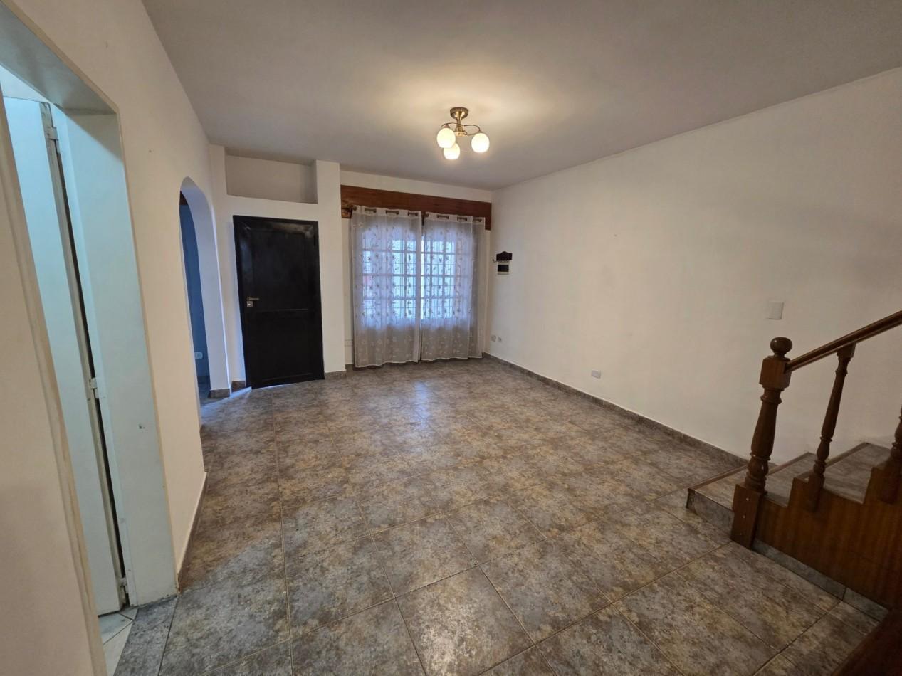Foto de CASA 6 AMBIENTES EN ALQUILER-CIUDAD EVITA, imagen 3
