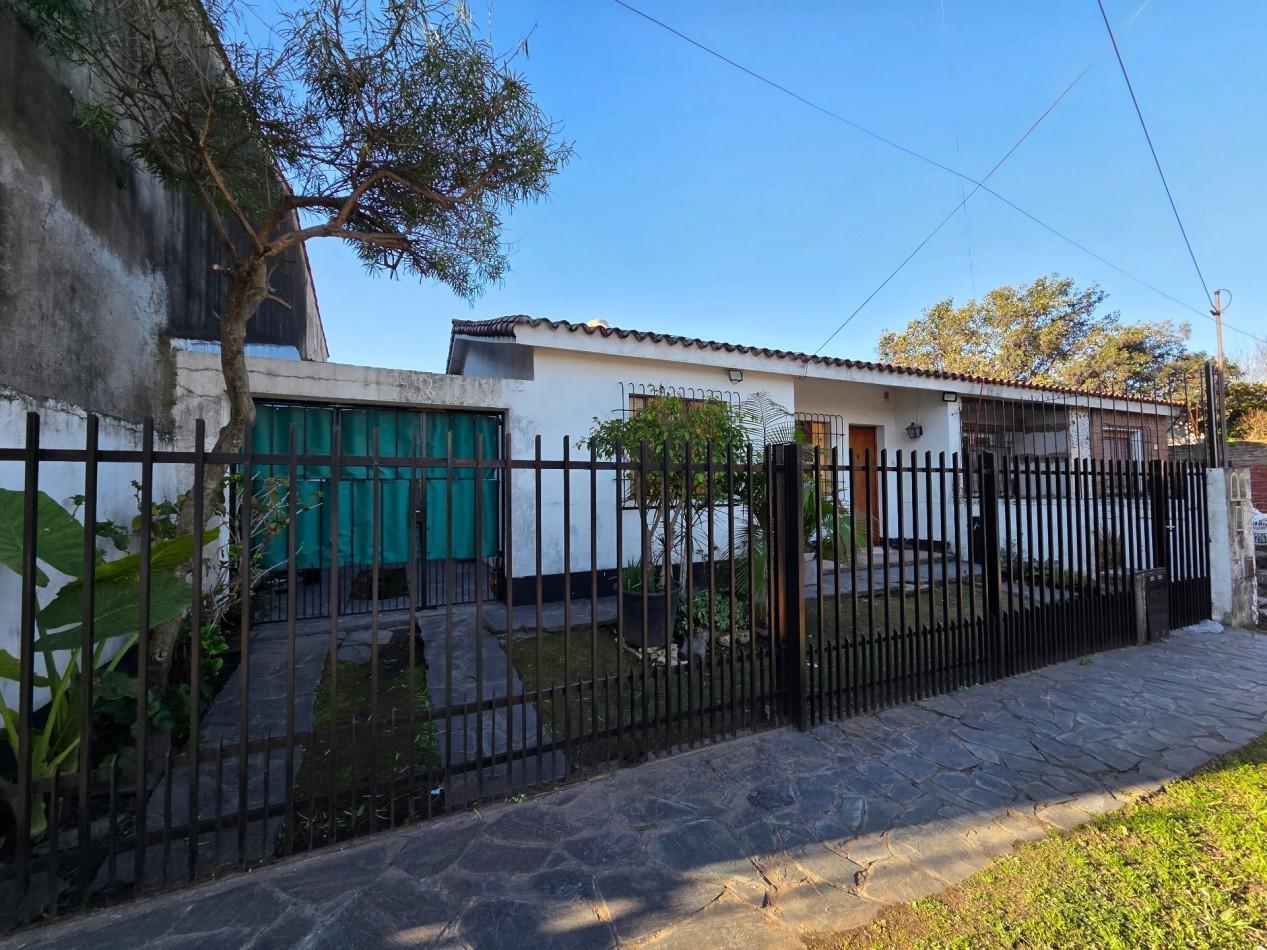 Foto de CHALET 3 AMB, APTO CREDITO, Circ. 4ta - CIUDAD EVITA, imagen 1