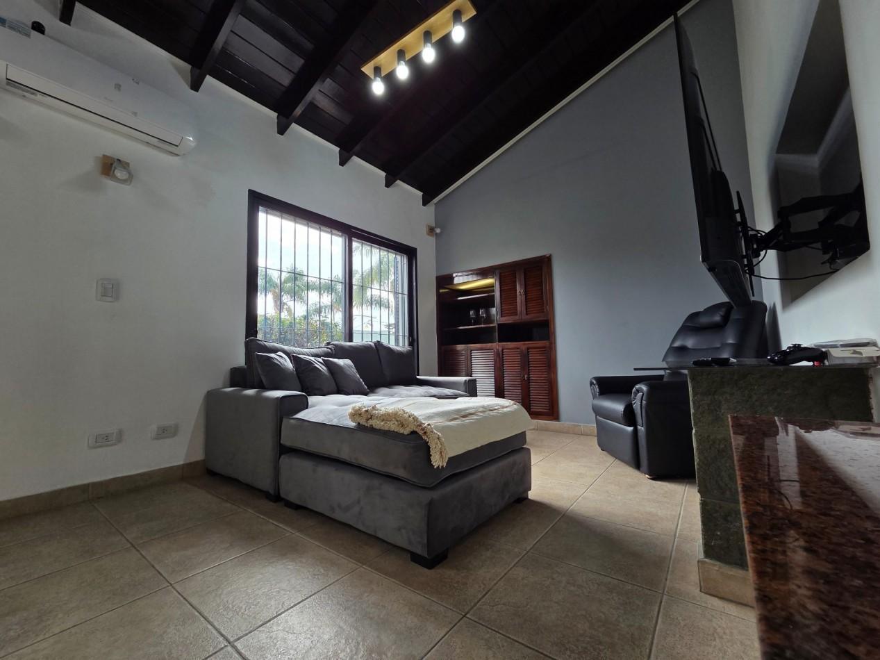Foto de IMPECABLE CHALET MODERNO EN CIUDAD EVITA - CIRC. 4TA, imagen 5