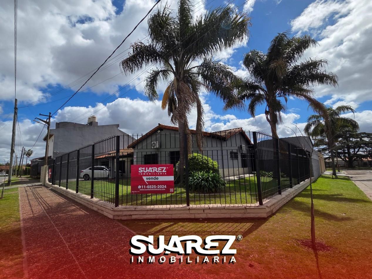 Foto de IMPECABLE CHALET MODERNO EN CIUDAD EVITA - CIRC. 4TA, imagen 1