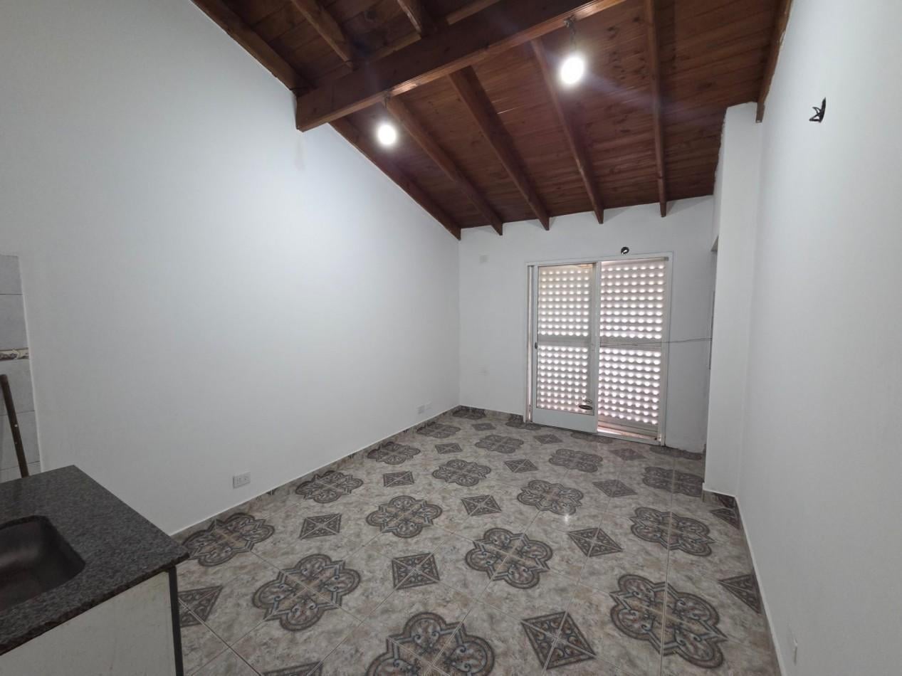 Foto de DEPARTAMENTO 3 AMBIENTES EN ALQUILER - SAN JUSTO, imagen 4
