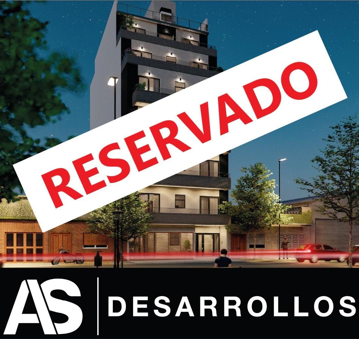 Excelente y amplio 2 Ambientes FRENTE -reservado