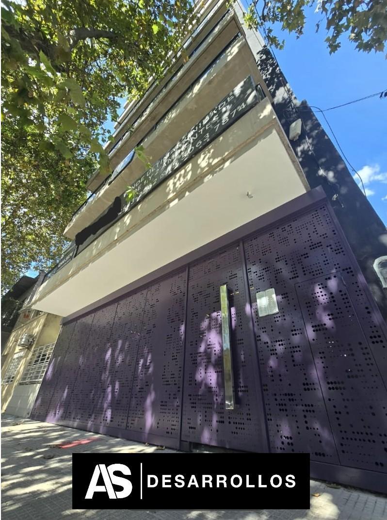 EXCELENTE DEPARTAMENTO DE 3AMB. CON JARDIN