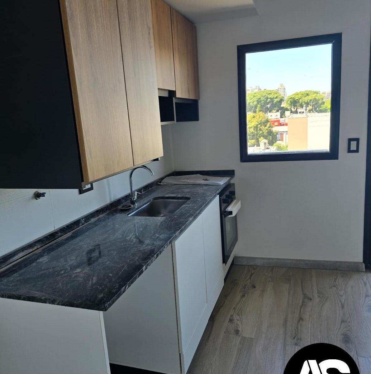 Foto de EXCELENTE DEPARTAMENTO MONO AMBIENTE CON BALCON, imagen 2