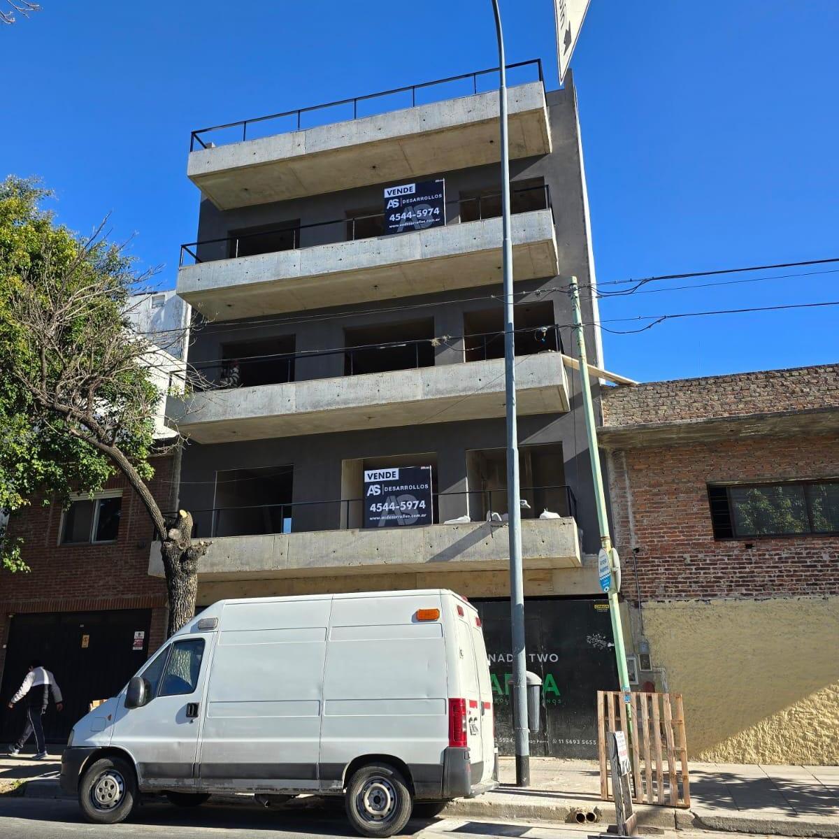 DEPARTAMENTO MONO AMBIENTE (VENTA EN POZO)