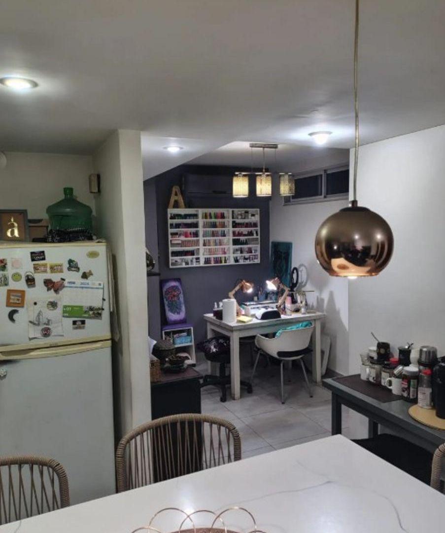 Foto de IMPERDIBLE SEMIPISO DE 3 AMB. CON BALCÓN CORRIDO AL CONTRAFRENTE VISTA, imagen 4