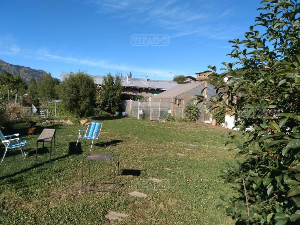 Casa + Local en Venta Ubicado en El Frutillar, Bariloche 1