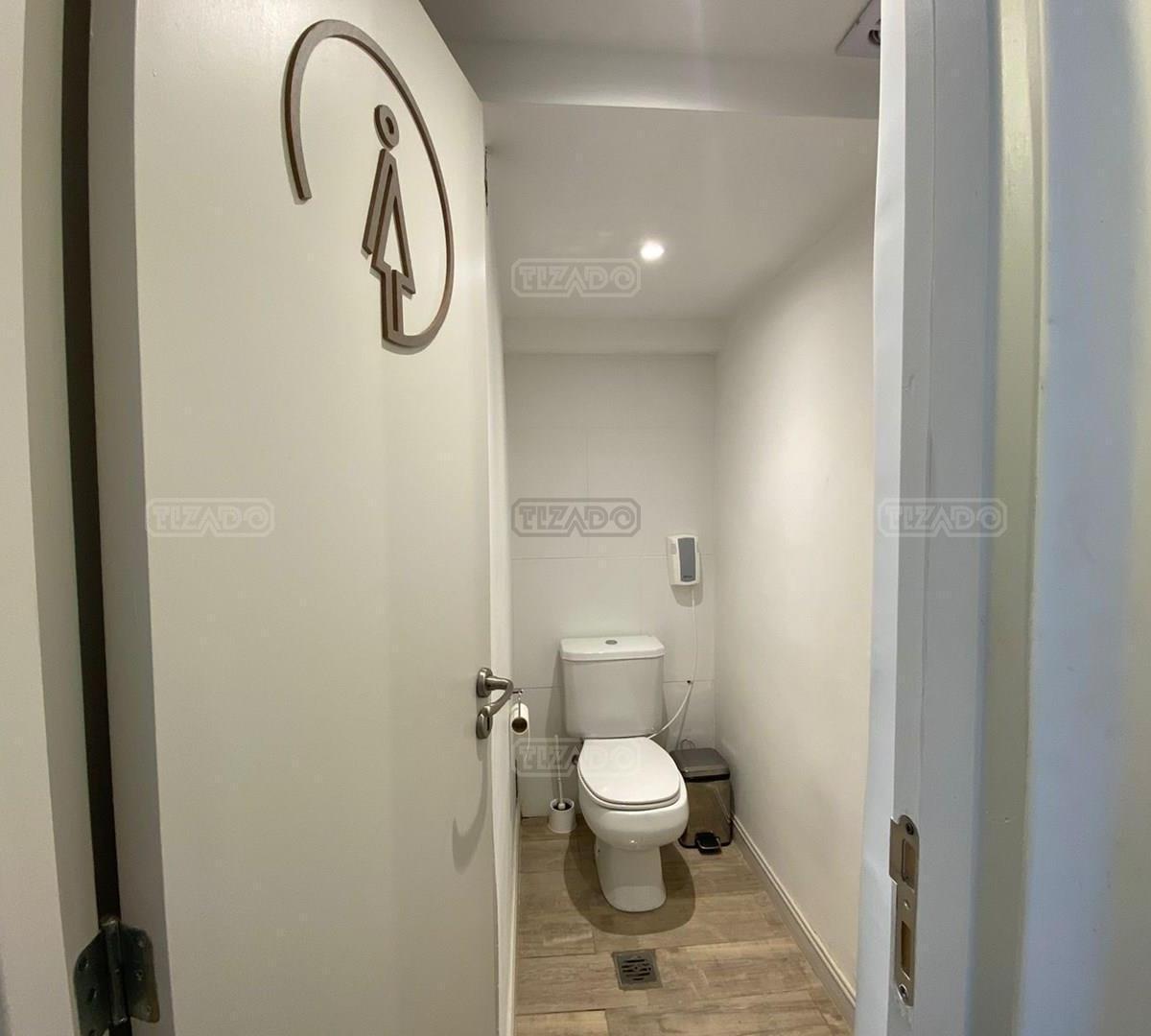 Foto de Turístico Hotel vista al lago en Venta en Centro de Bariloche, imagen 4