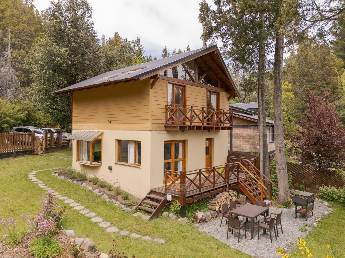 Foto de Casa Chalet en Venta en Laguna el Trébol, Bariloche, Patagonia, imagen 1