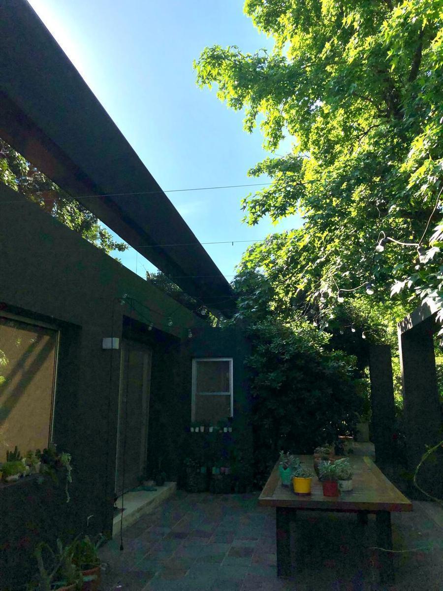 Casa 4 Ambientes en Lote de 2100 m² Barrio Semicerrado - El Cortijo 2