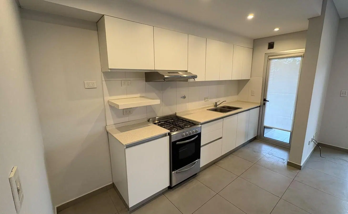 Departamento 2 Ambientes con Cochera - Edificio Cypress Hills - San Miguel 1