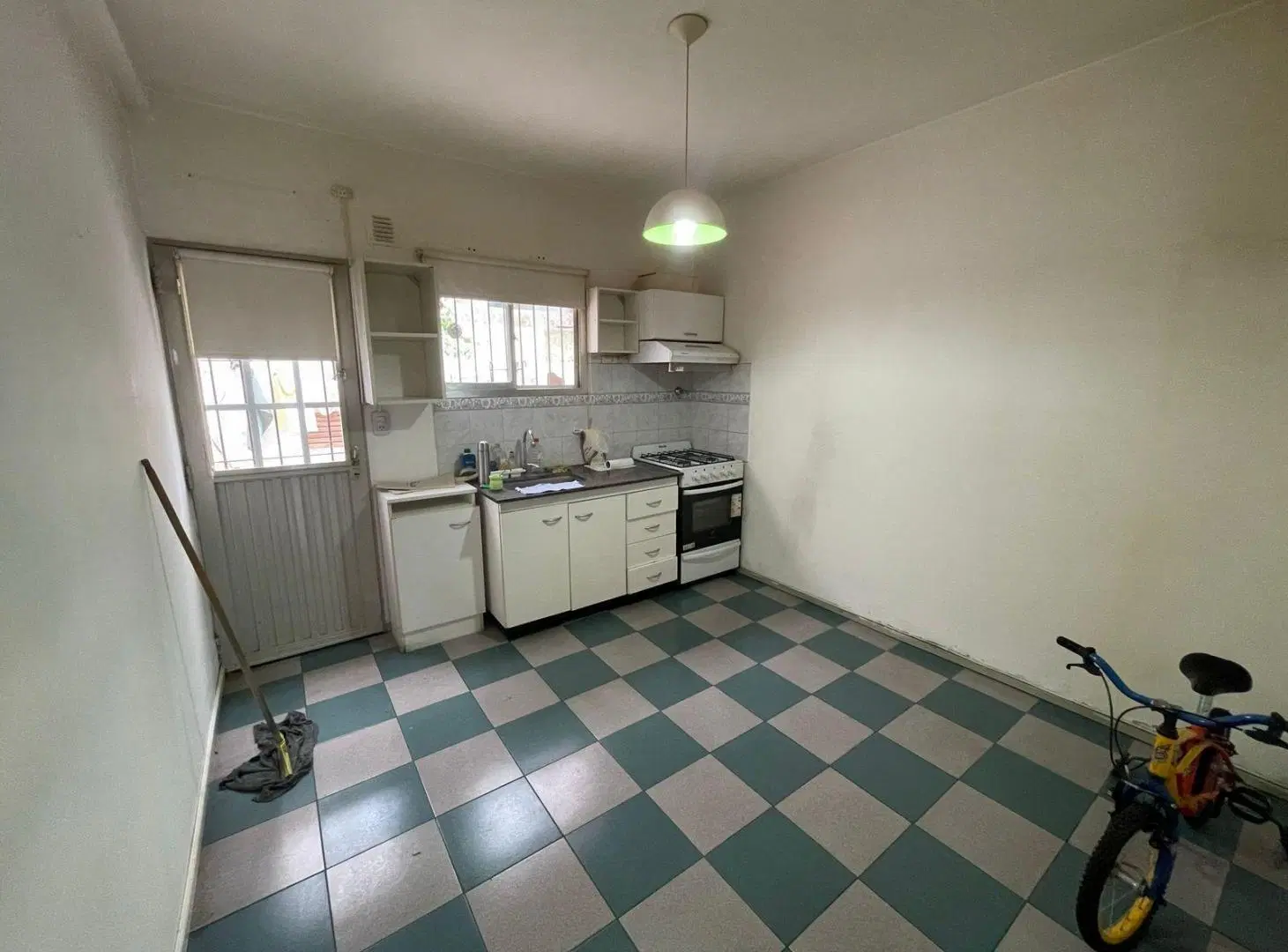 Alquiler DUPLEX con Dos Dormitorios y Play en calle Haedo a metros de Perón - San Miguel 3