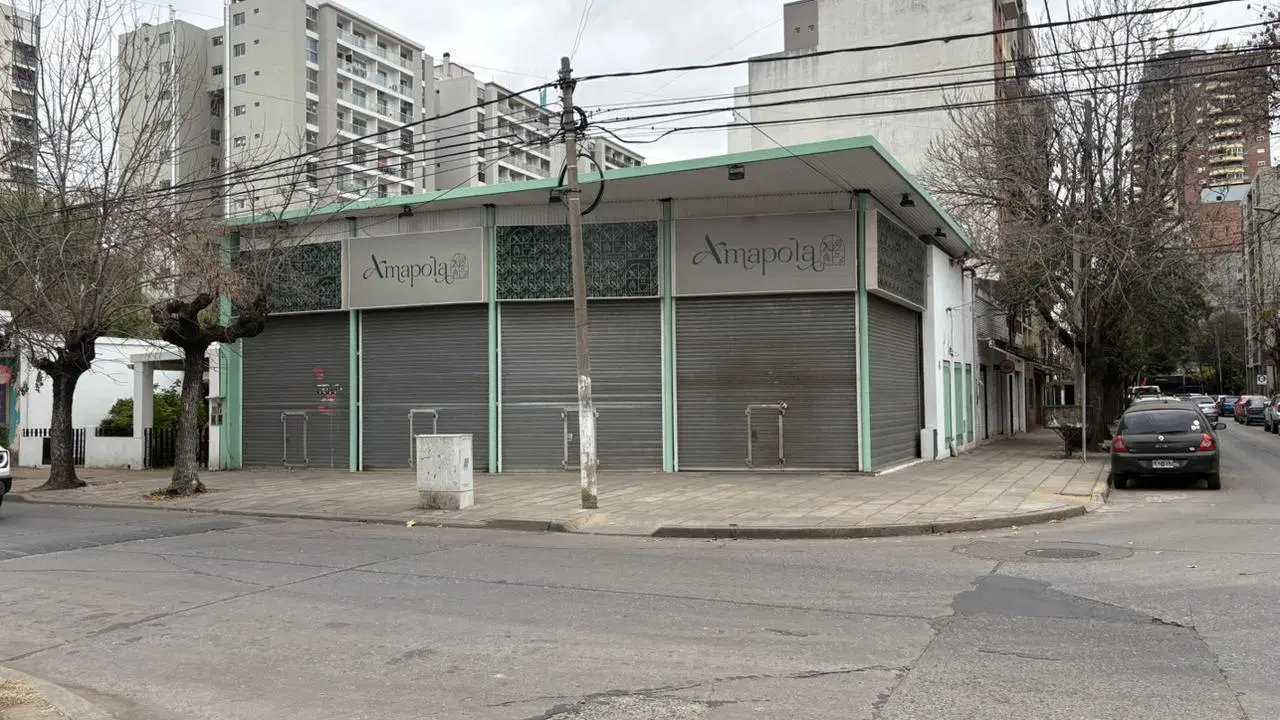 Alquiler Importante Local Comercial en calle Muñoz esquina Las Heras - San Miguel 4