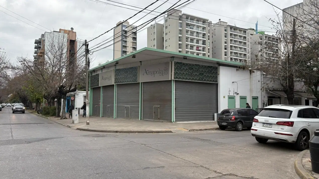 Alquiler Importante Local Comercial en calle Muñoz esquina Las Heras - San Miguel 3