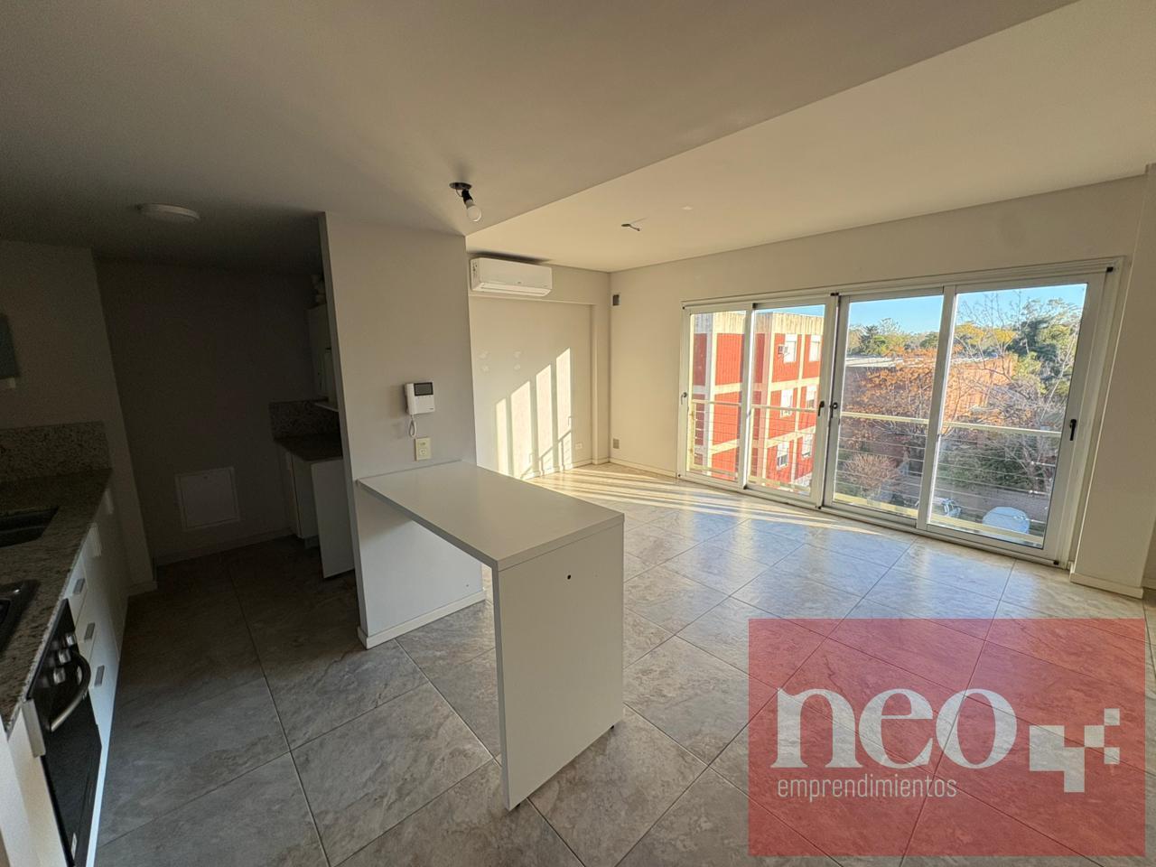 Foto de Alquiler Departamento 2 Ambientes con Cochera Cubierta Edificio BOX, imagen 3