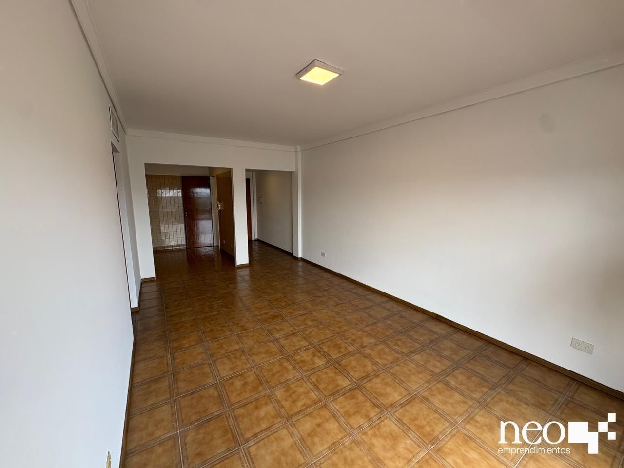 Foto de SARMIENTO 1525 - DEPARTAMENTO 3 AMBIENTES CON COCHERA CENTRO DE SAN, imagen 4
