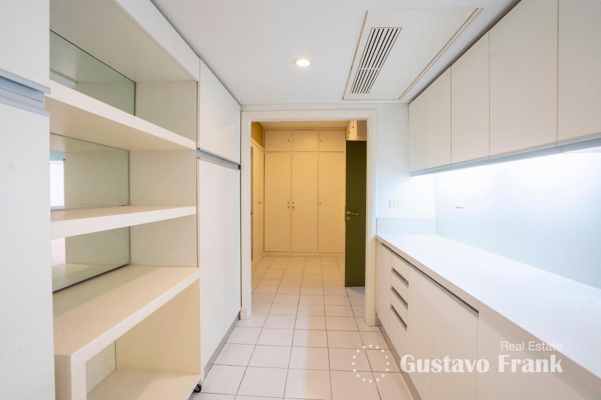 Av Alvear Torre Premium 3 Piso 5