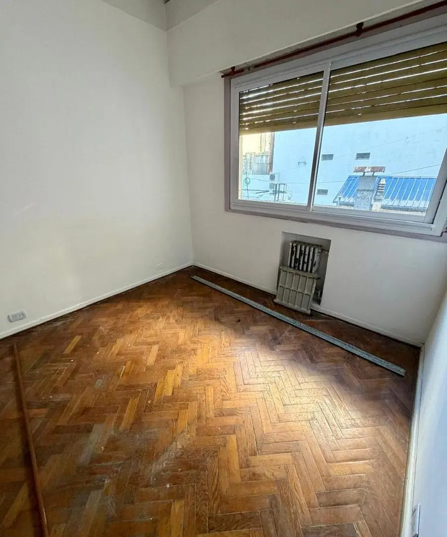 Oportunidad! Departamento en VENTA para actualizar a metros del Obelisco! 3