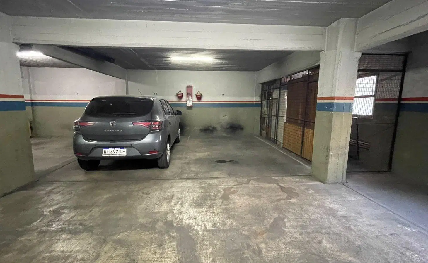 Cochera en  alquiler en zona Botánico 3