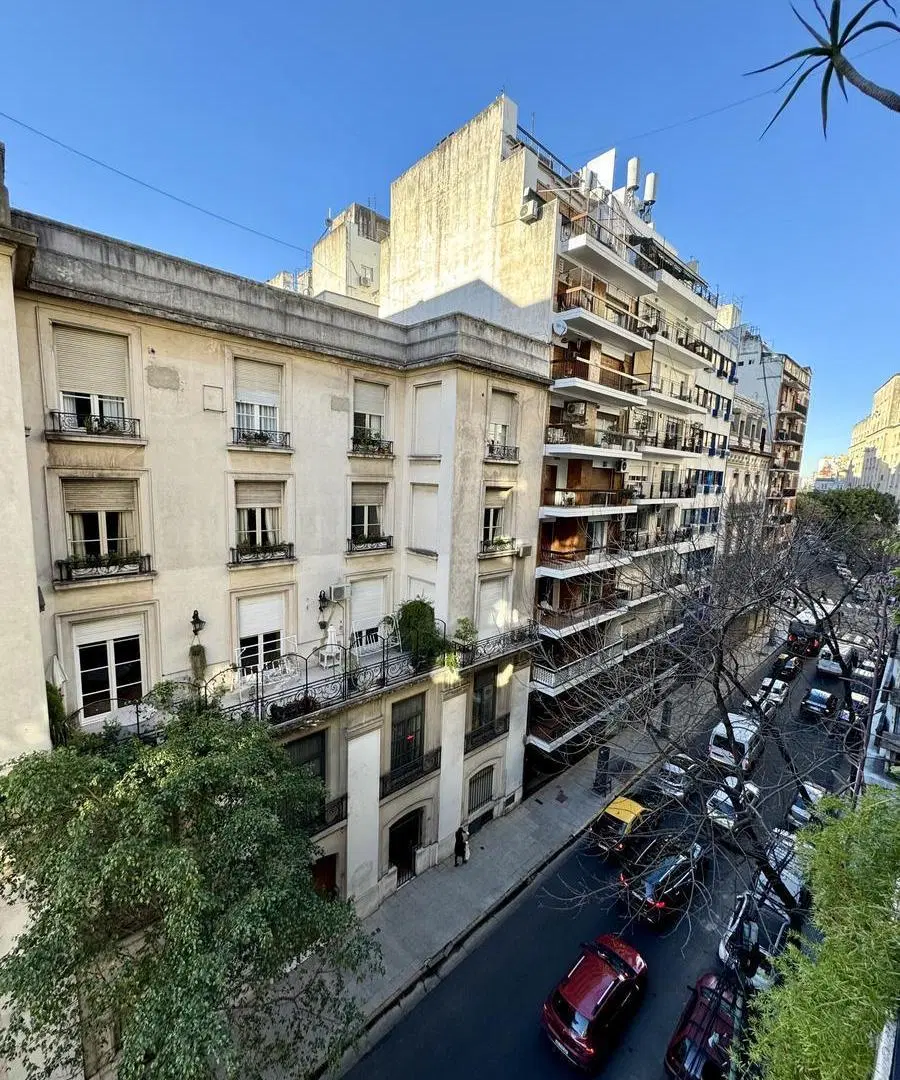 Departamento en alquiler en Barrio Norte en excelente estado! 1