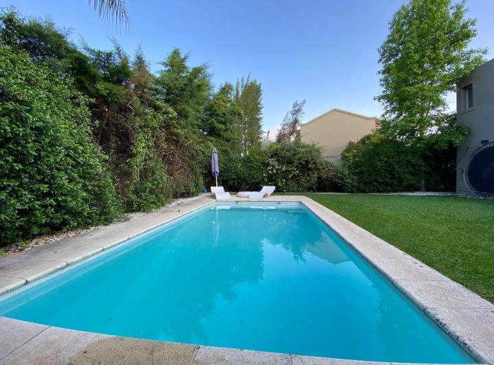 Casa en Pilar - Barrio Privado 4