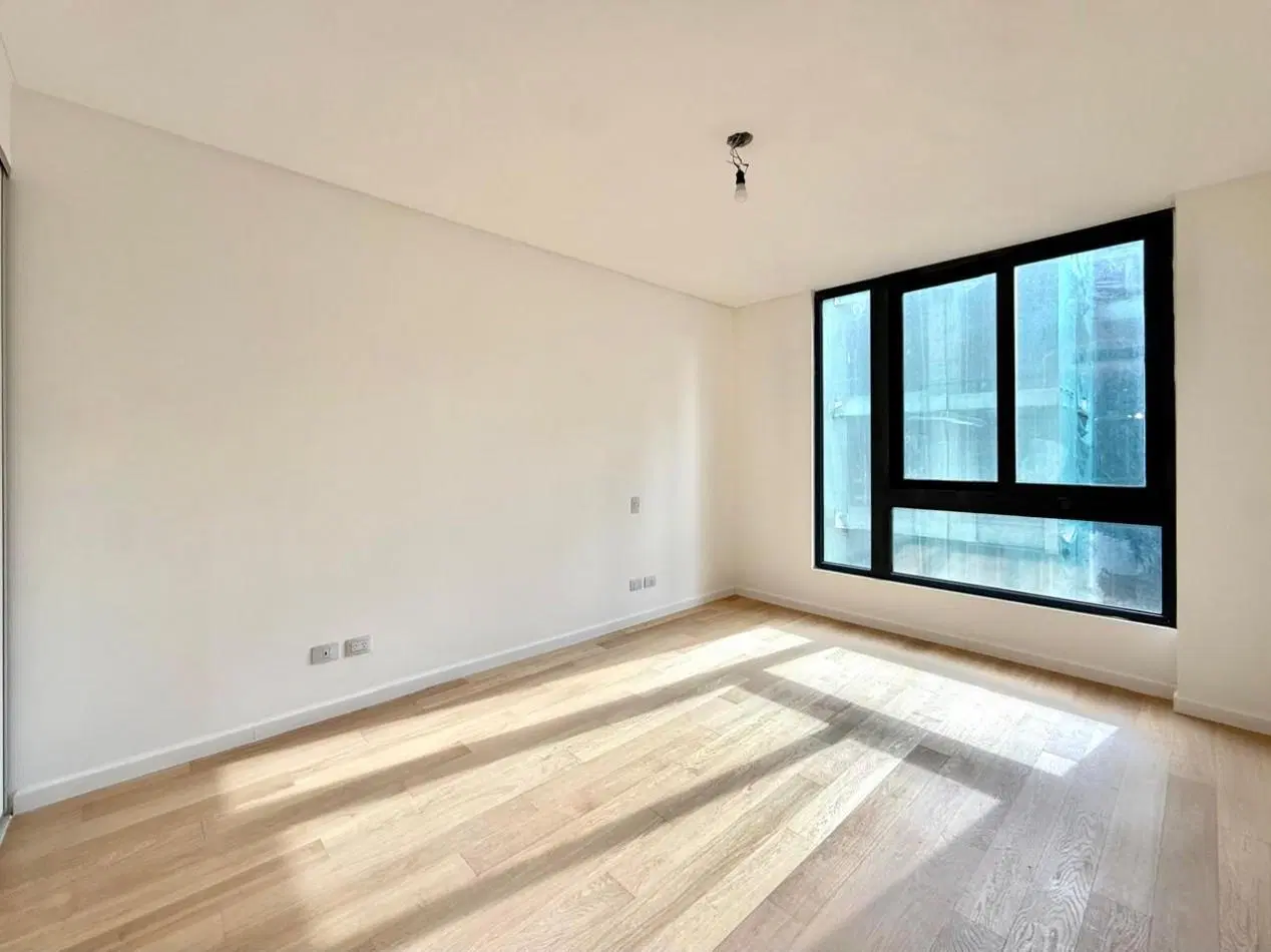 4 ambientes con dependencia y cocheras en Om Recoleta 2