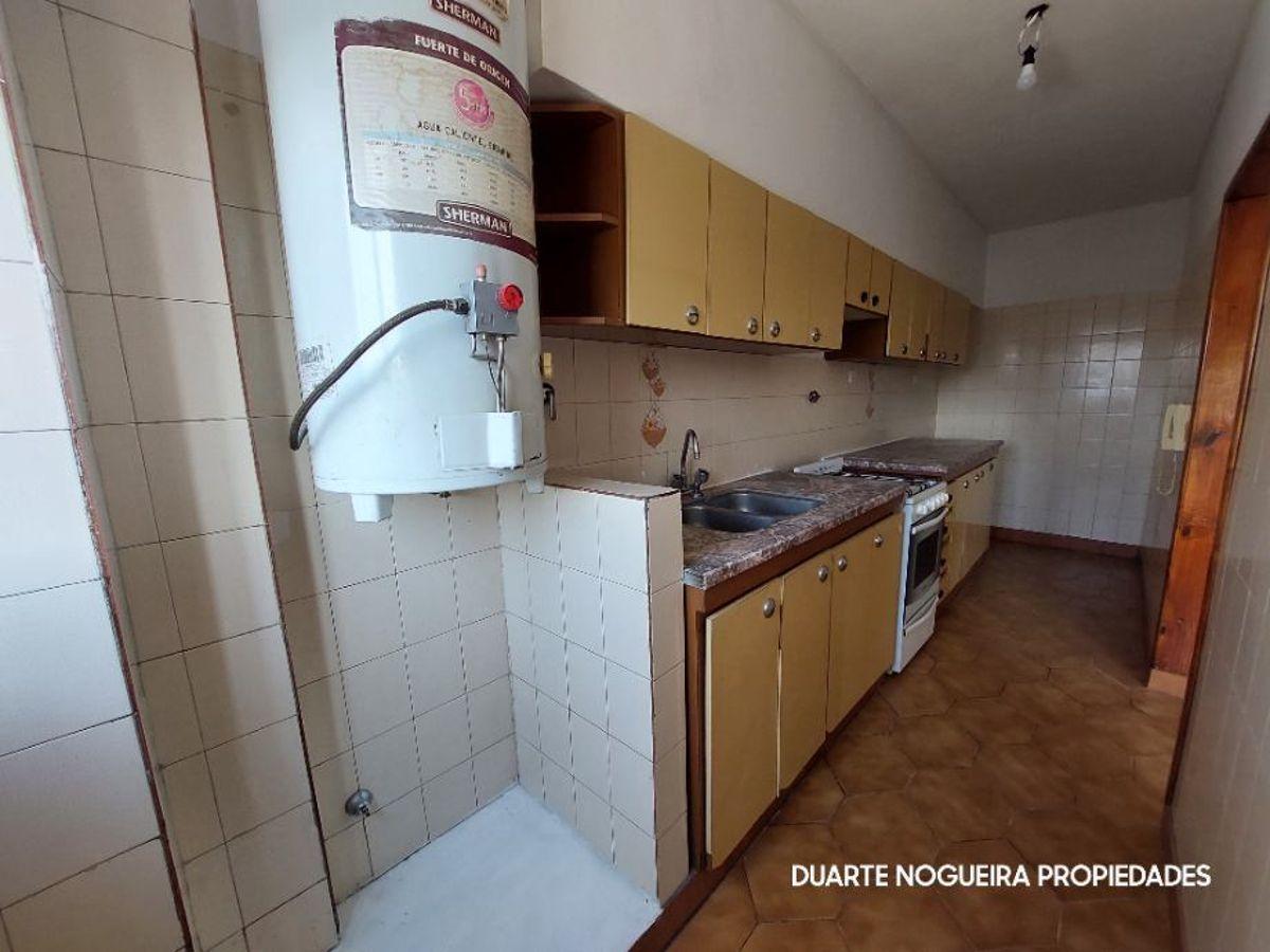 Foto de Departamento de cuatro ambientes en Venta en Quilmes, imagen 5